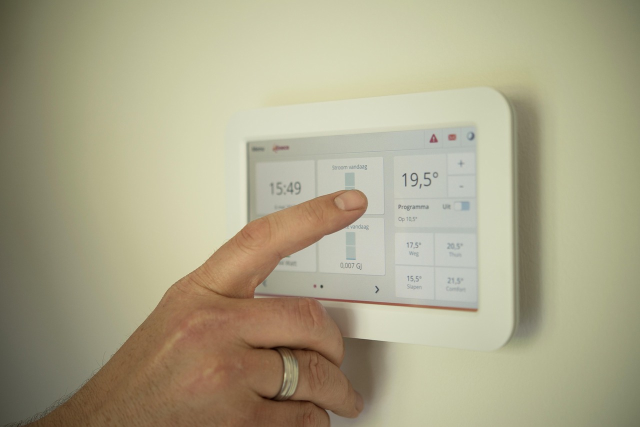 Automatische zonwering voor energiebesparing in woningen.